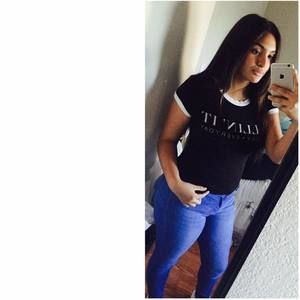 Meet your Posher, Rita